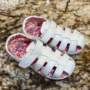 Wonder Nation White Kids Sandals with Floral Interior